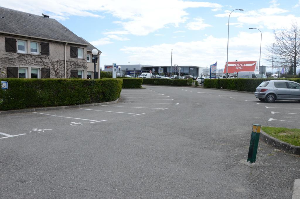 Ibis Budget Tarbes Eksteriør bilde