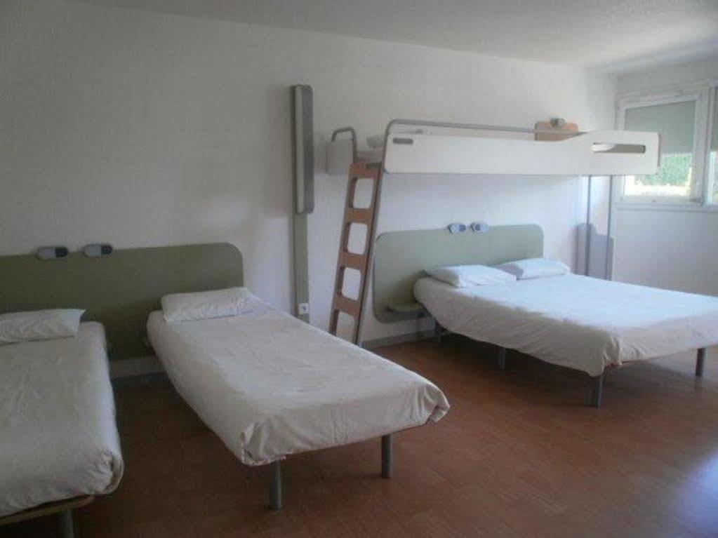 Ibis Budget Tarbes Eksteriør bilde